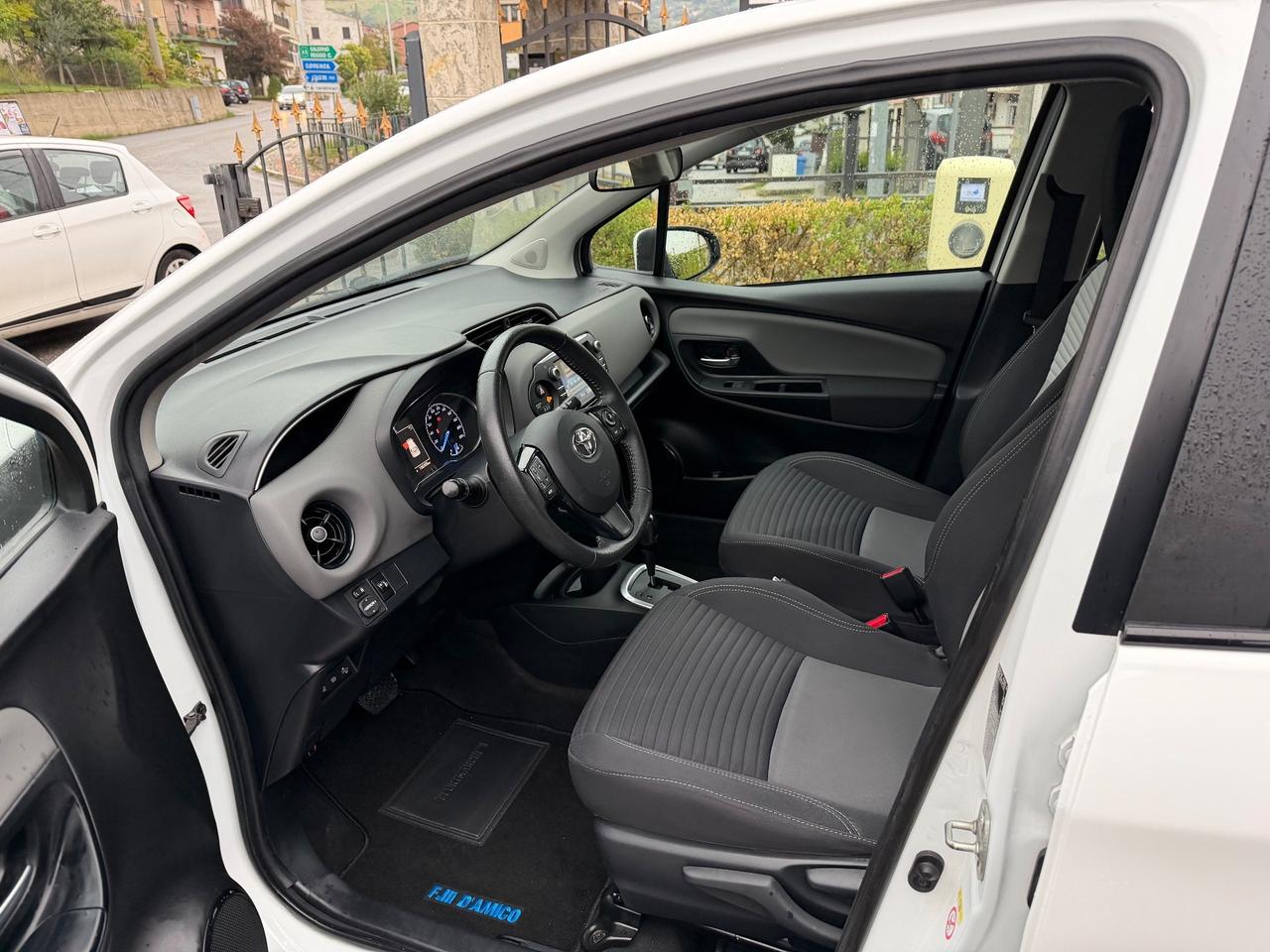 Toyota Yaris 1.5 Hybrid 5 porte Active