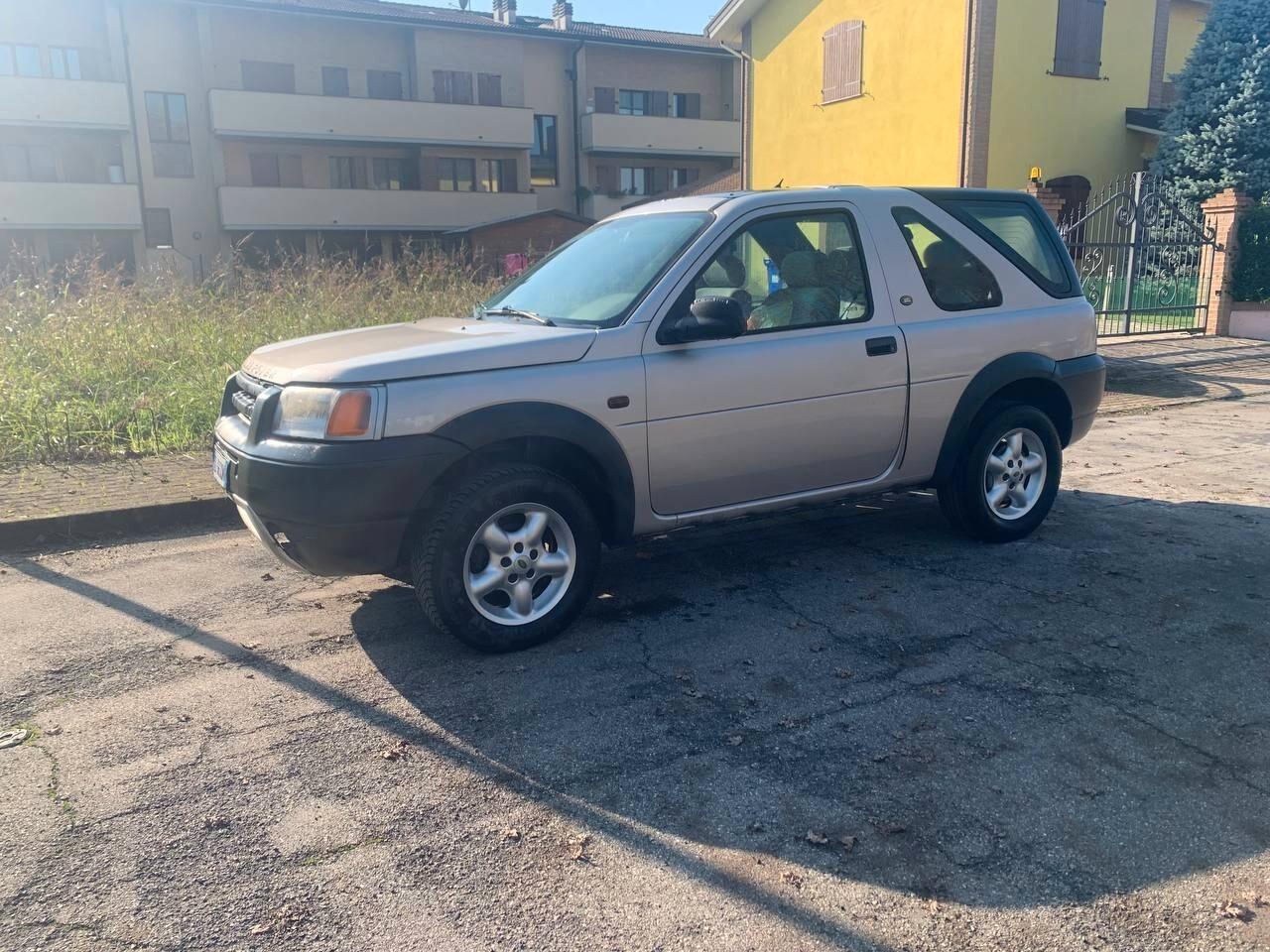 Land Rover Freelander 2.0 TD cat 3p. Hardback
