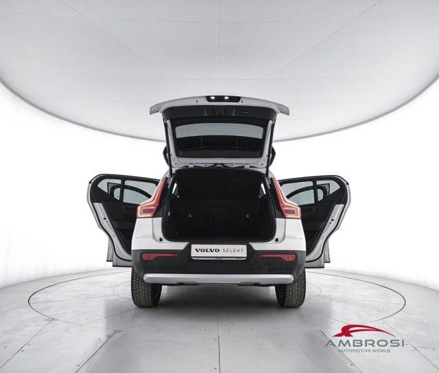 VOLVO XC40 2.0 b3 Core auto