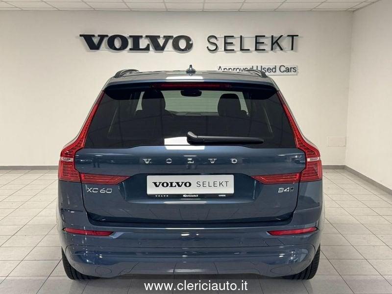 Volvo XC60 B4 (d) AWD automatico Core
