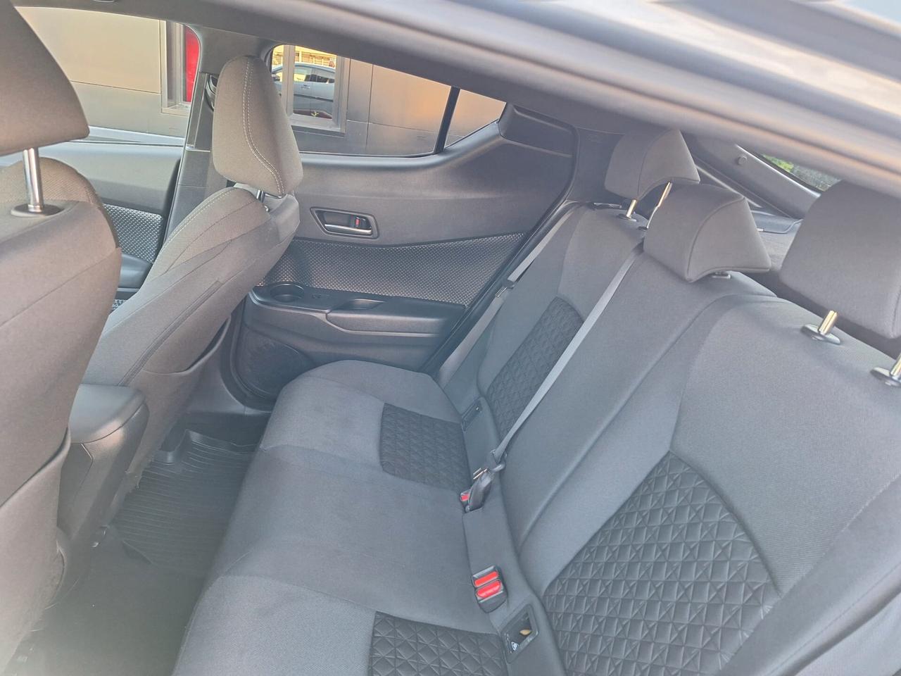 Toyota C-HR 1.8 Hybrid E-CVT GR Sport X NEOPATENTATI Unico Proprietario, Iva Esposta