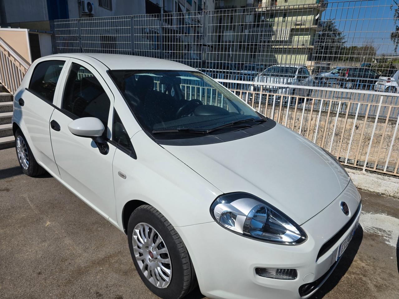 Fiat Punto 1.3 MJT II S&S 95 CV 5 porte Street