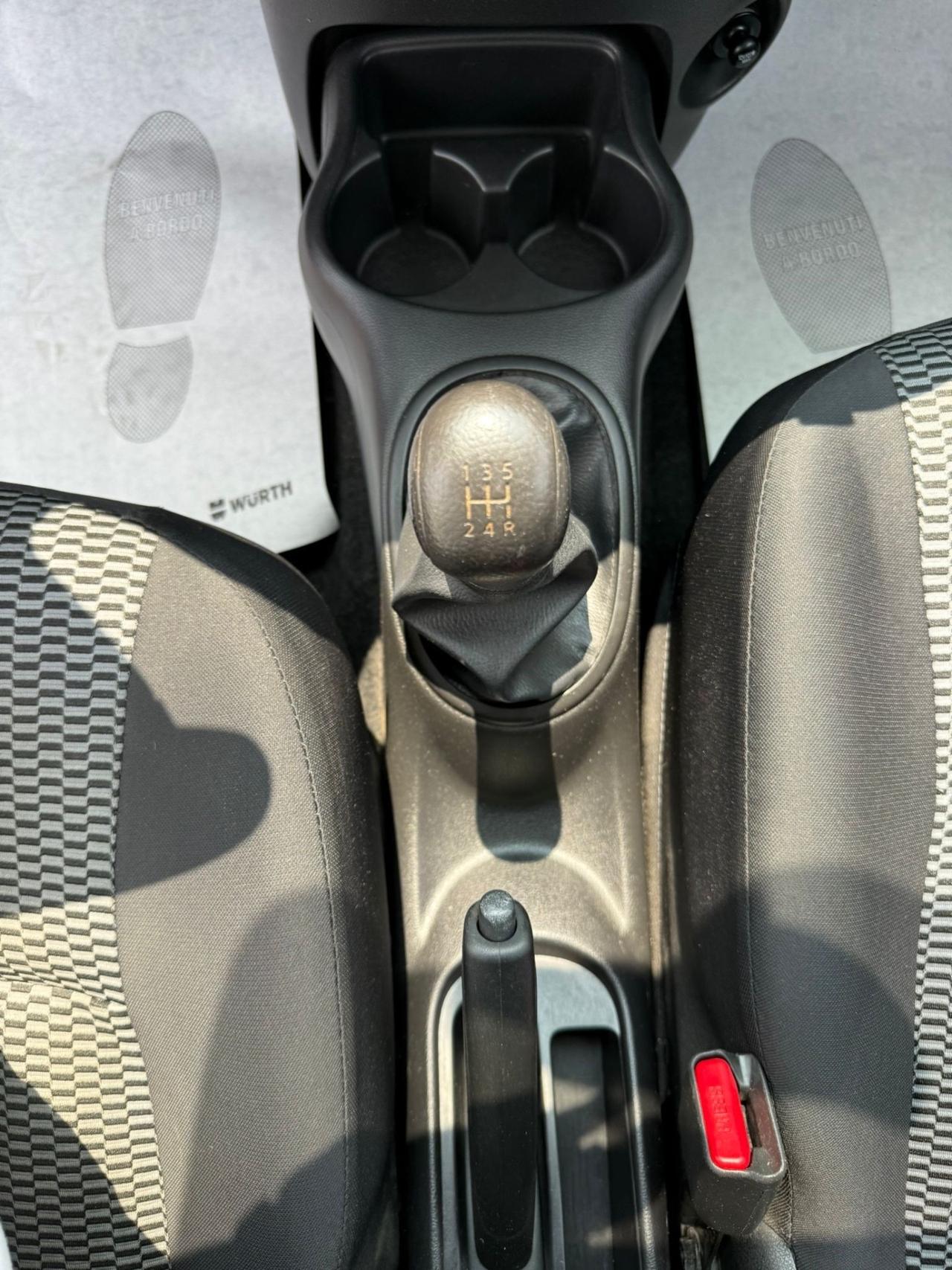 Nissan Micra 1.2BENZ 5P OK NEOPATENTATI