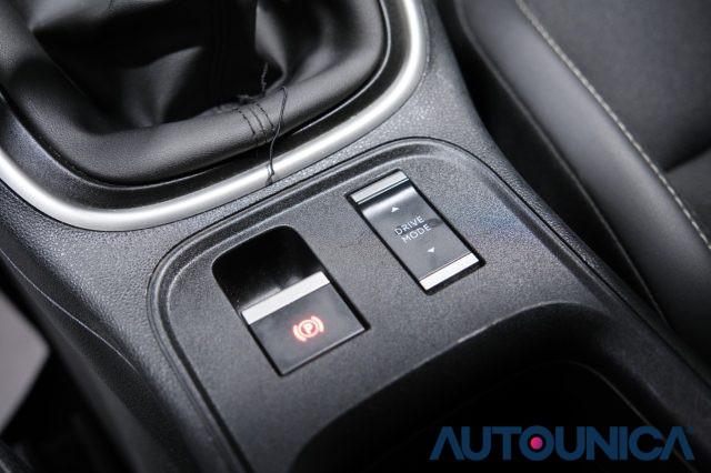 JEEP Avenger 1.2 TURBO 100 CV LONGITUDE FARI LED NEOPATENTATI