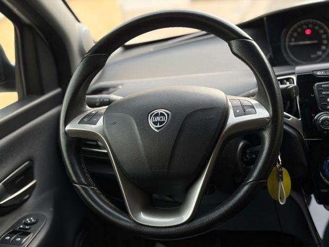 LANCIA Ypsilon 1.2 69 CV 5P. Gold