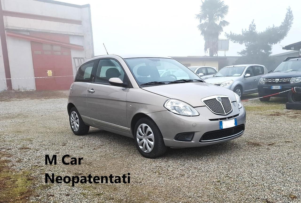 Lancia Ypsilon 1.2 Versus