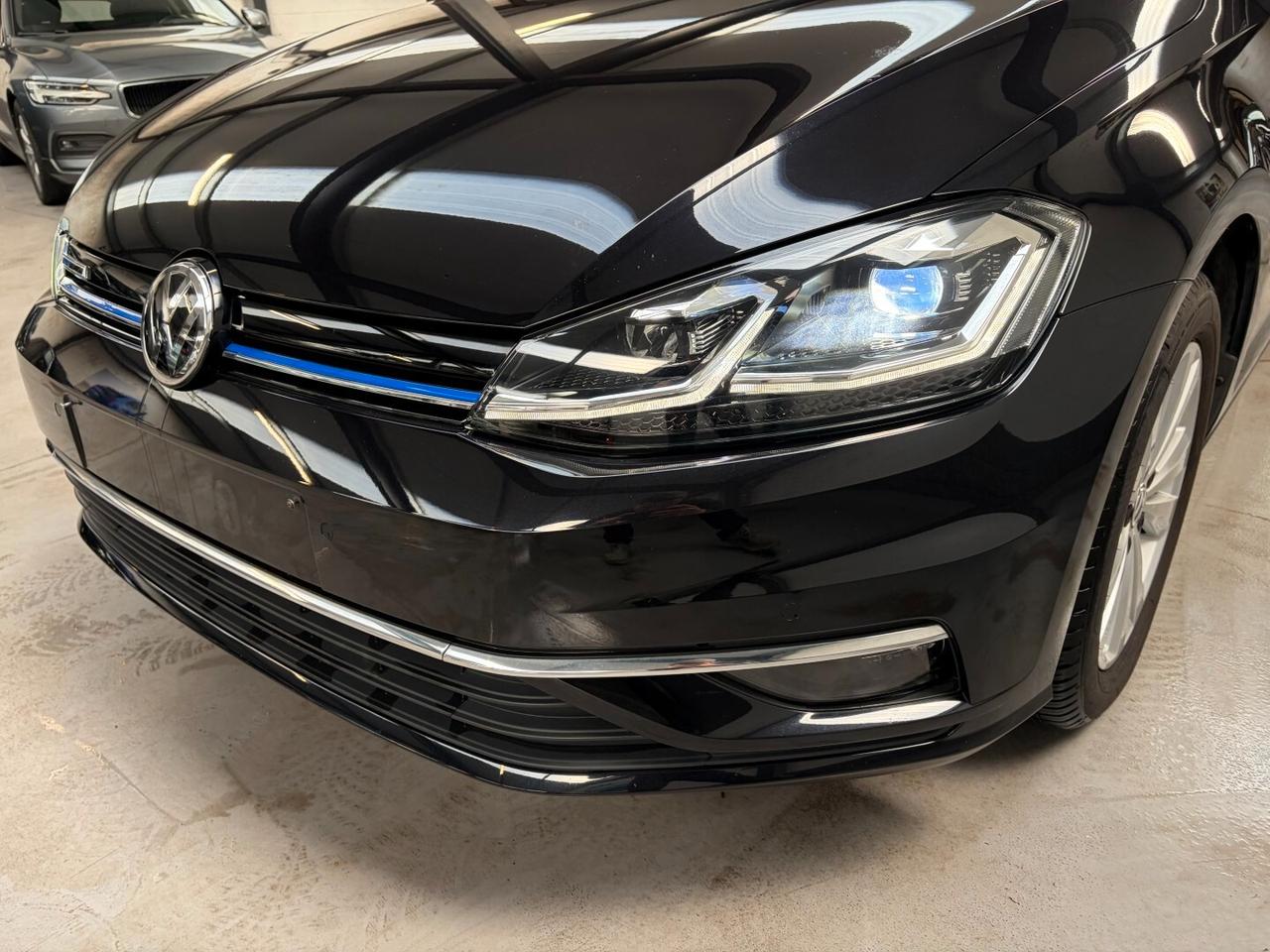 Volkswagen Golf 1.5 TGI DSG 5p. Business BlueMotion Technology