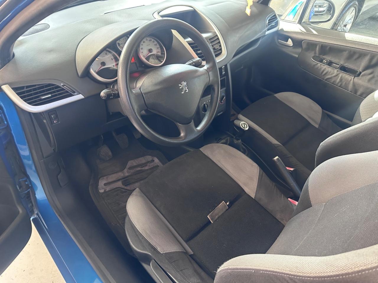 Peugeot 207 1.4 HDi 70CV 3p. ONE Line