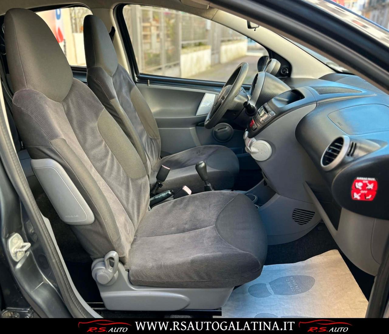 Citroen C1 o Nissan Pixo 5 porte