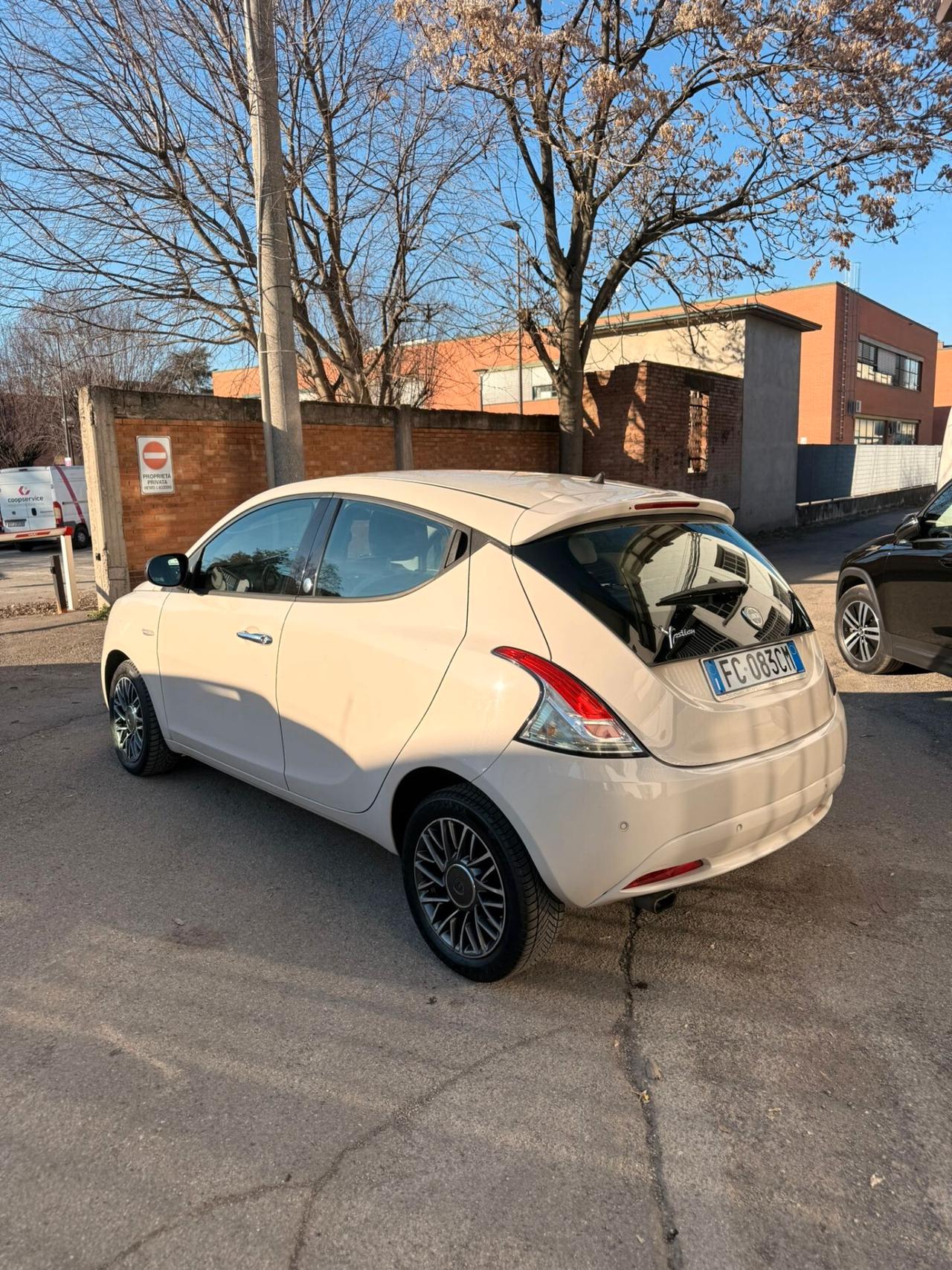 Lancia Ypsilon 1.2 69 CV 5 porte GPL Ecochic Gold