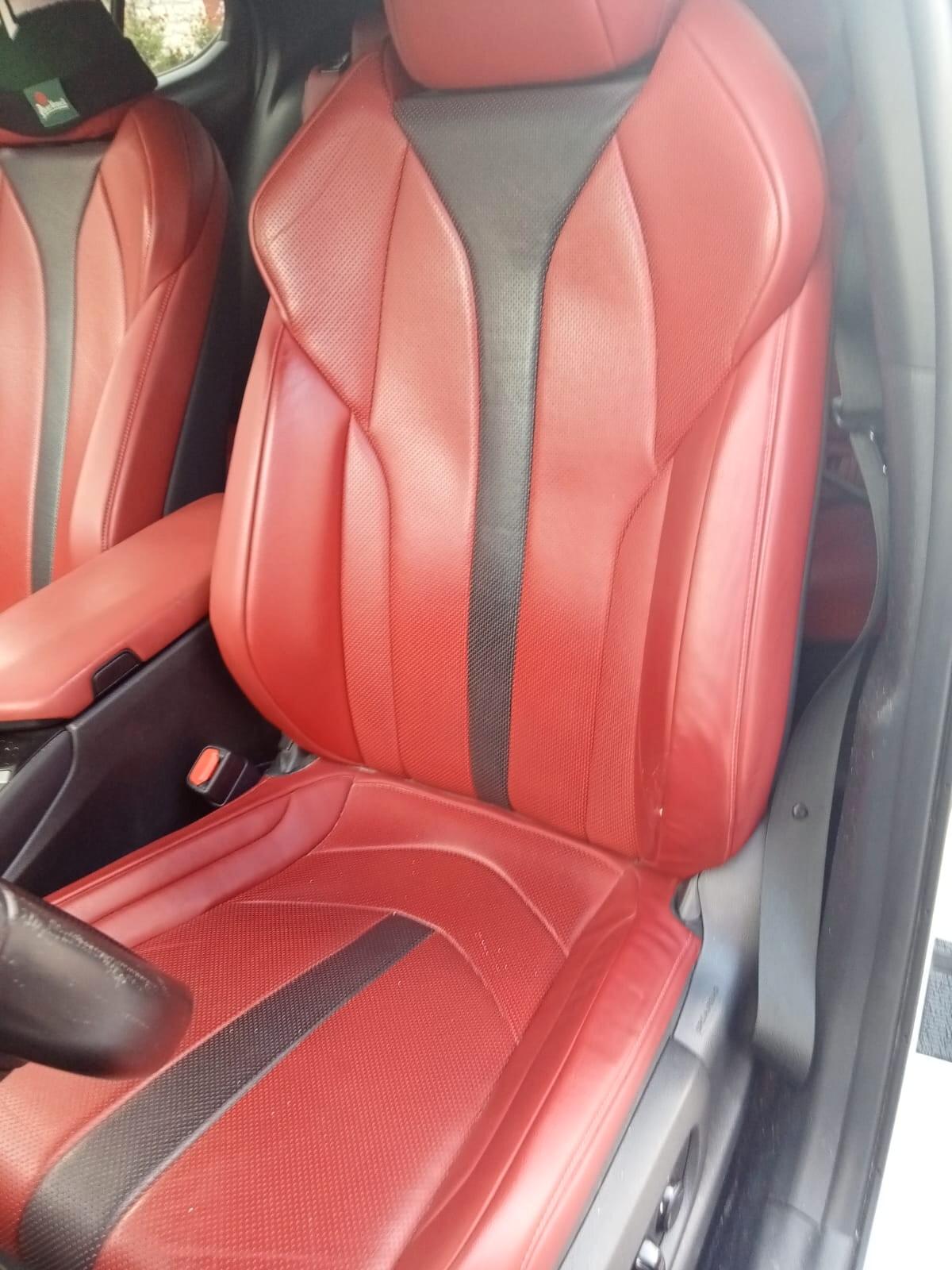 Lexus UX Hybrid 4WD F Sport