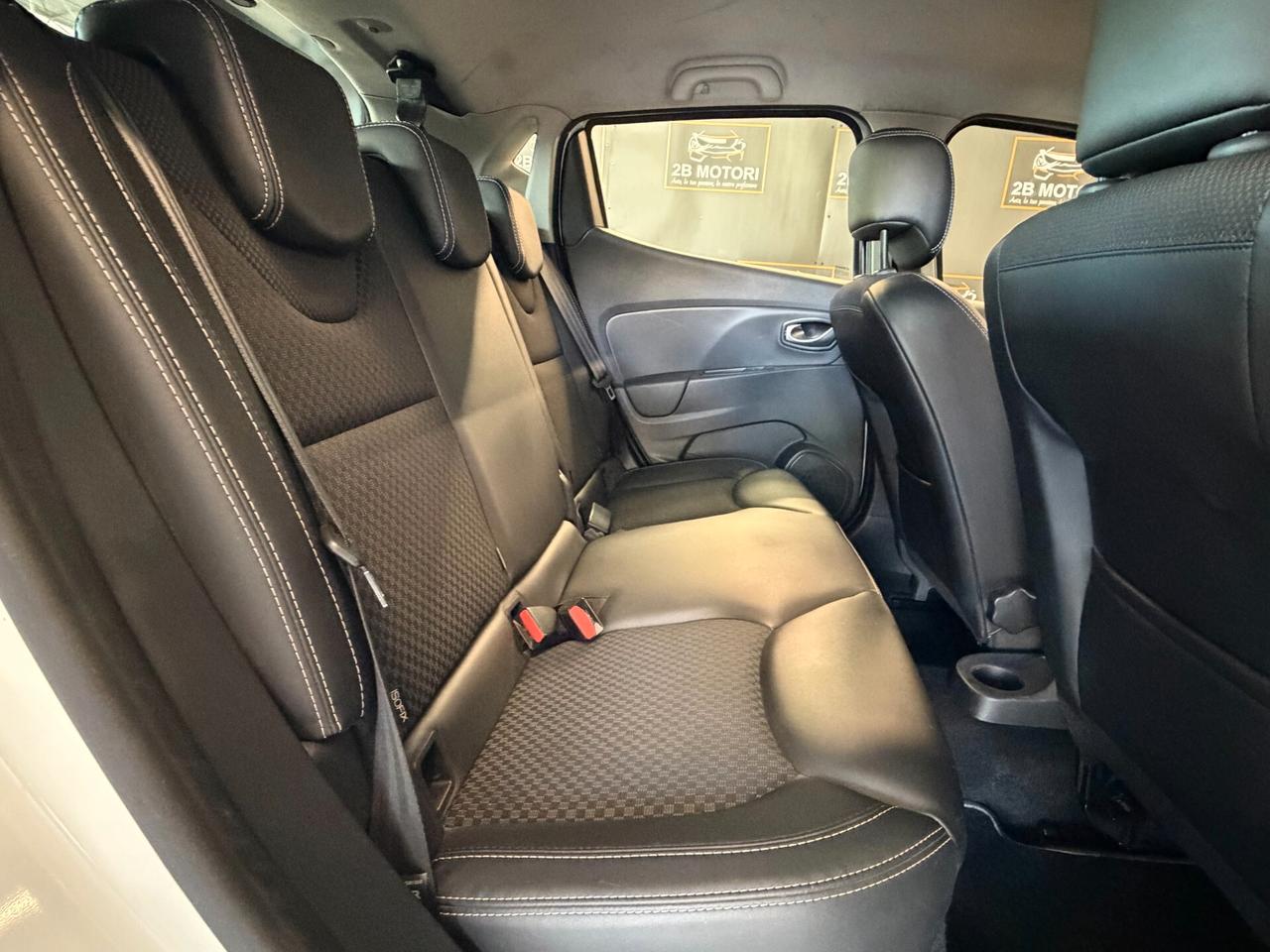 Renault Clio 90CV 5P MOSCHINO INTENS