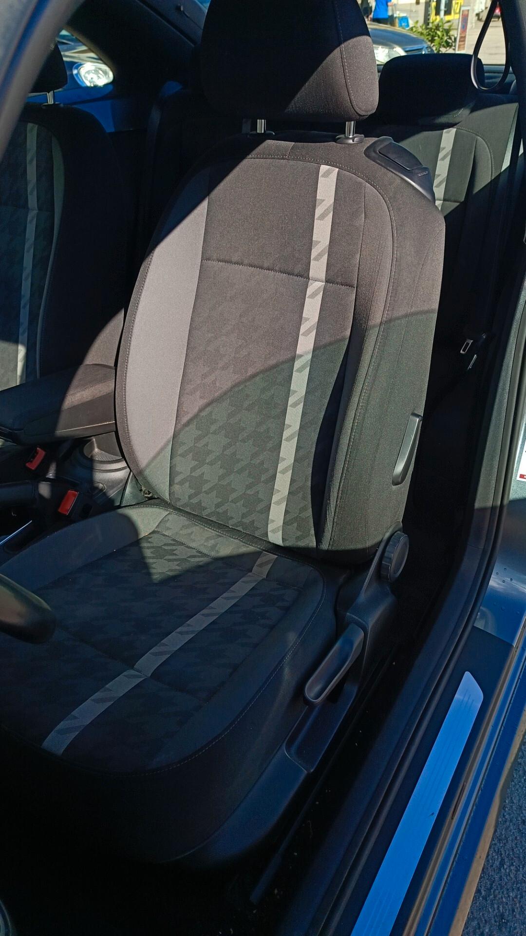 Volkswagen Maggiolino 2.0 TDI DSG Design BlueMotion Technology