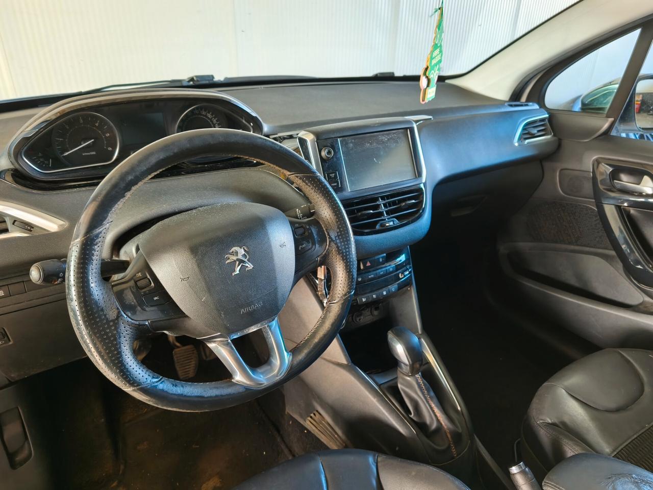 Peugeot 208 1.4 HDi 68 CV Allure