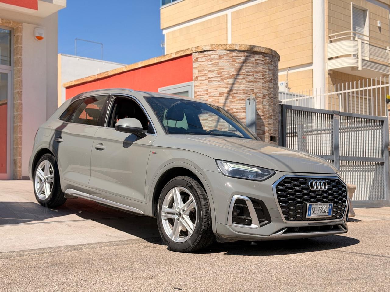 Audi Q5 40 TDI S-LINE-2022 MATRIX/19"/MISTO PELLE