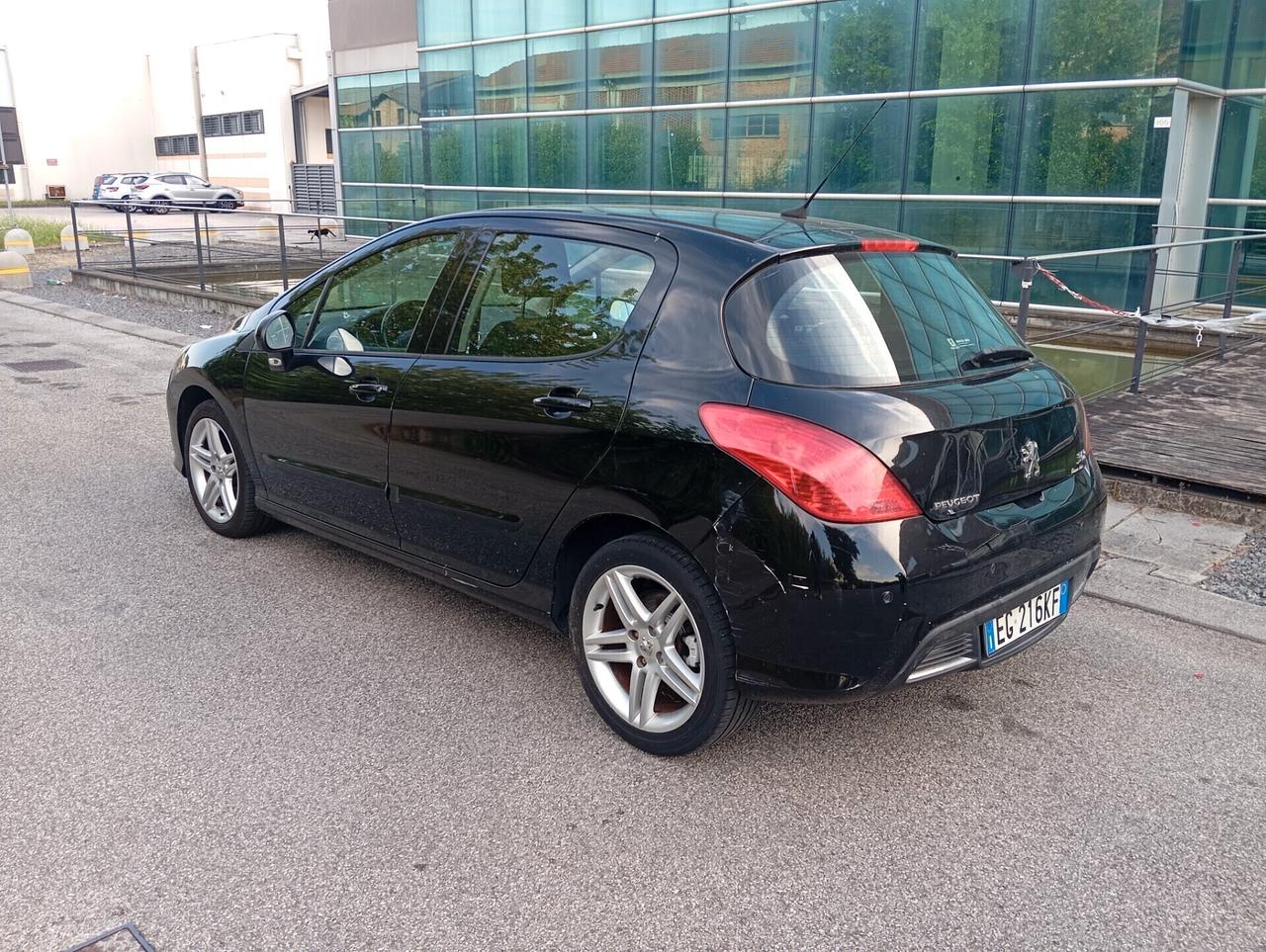 Peugeot 308 1.6 HDi 93CV 5 PORTE Active