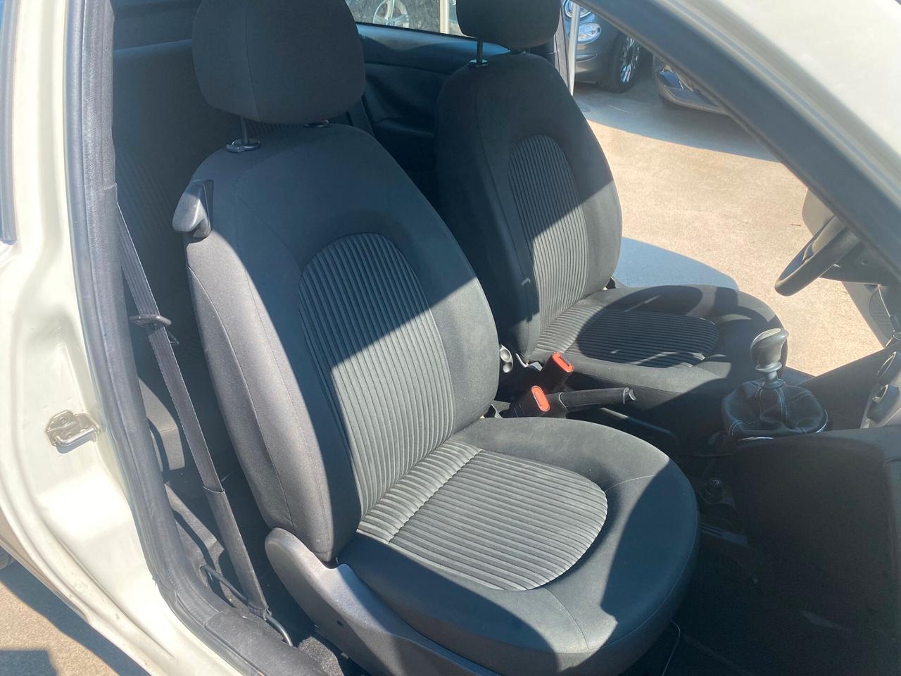 Lancia Ypsilon 1.2 Argento