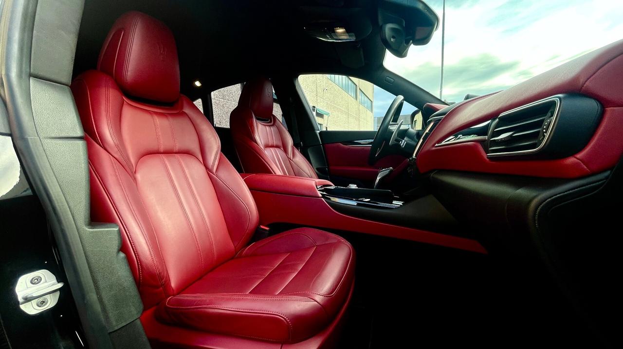MASERATI LEVANTE 3.0 GRANSPORT Q4 V6 275CV - FULL LED, PELLE, SOSPENSIONI REGOLABILI, SEDILI ELETTRICI