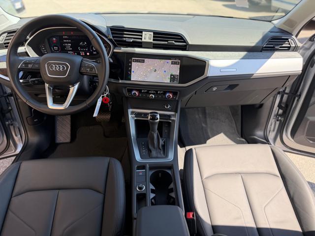 AUDI Q3 35 TDI S tronic Business Advanced SPORT