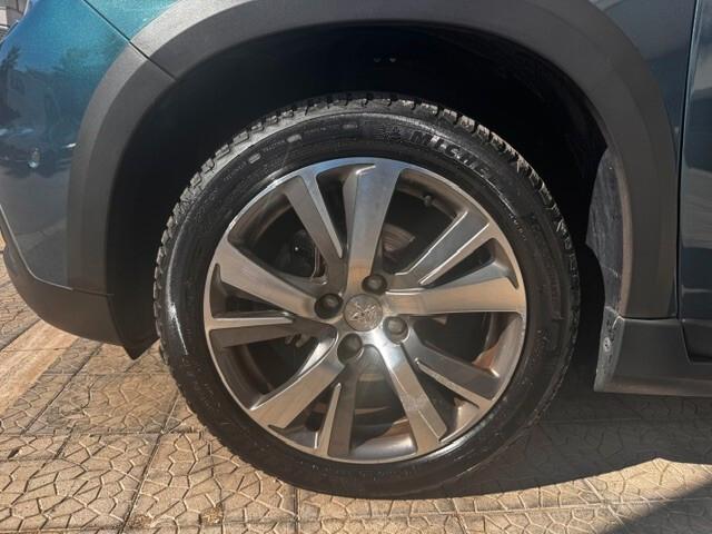 Peugeot 2008 BlueHDi 120 S&S Crossway
