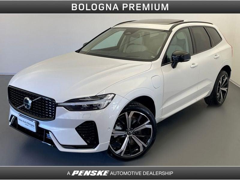 Volvo XC60 T6 Plug-in hybrid AWD automatico Plus Dark