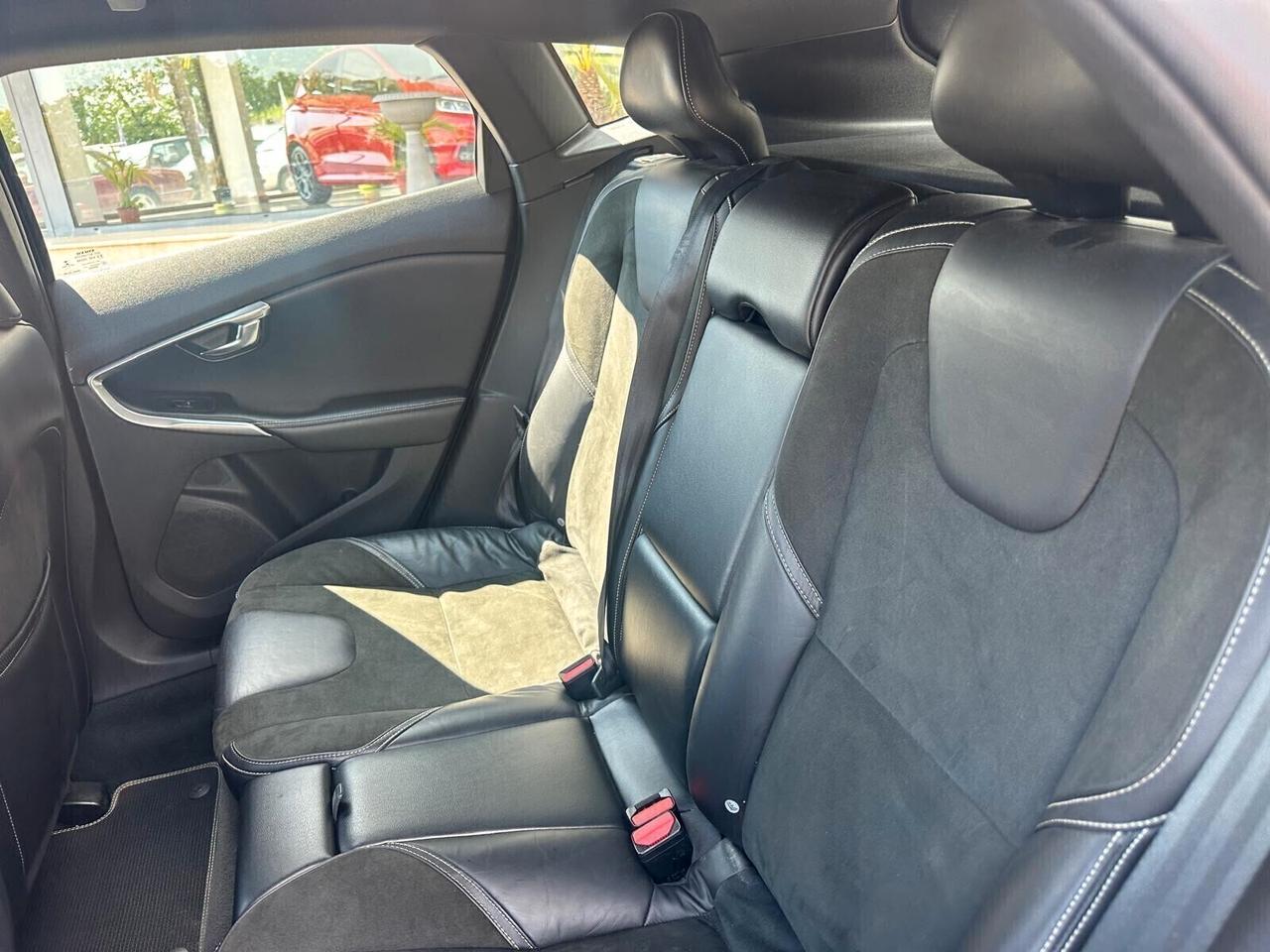 Volvo V40 D2 1.6 Powershift SUMMUM NEOPATENTATI AUTOMATICA