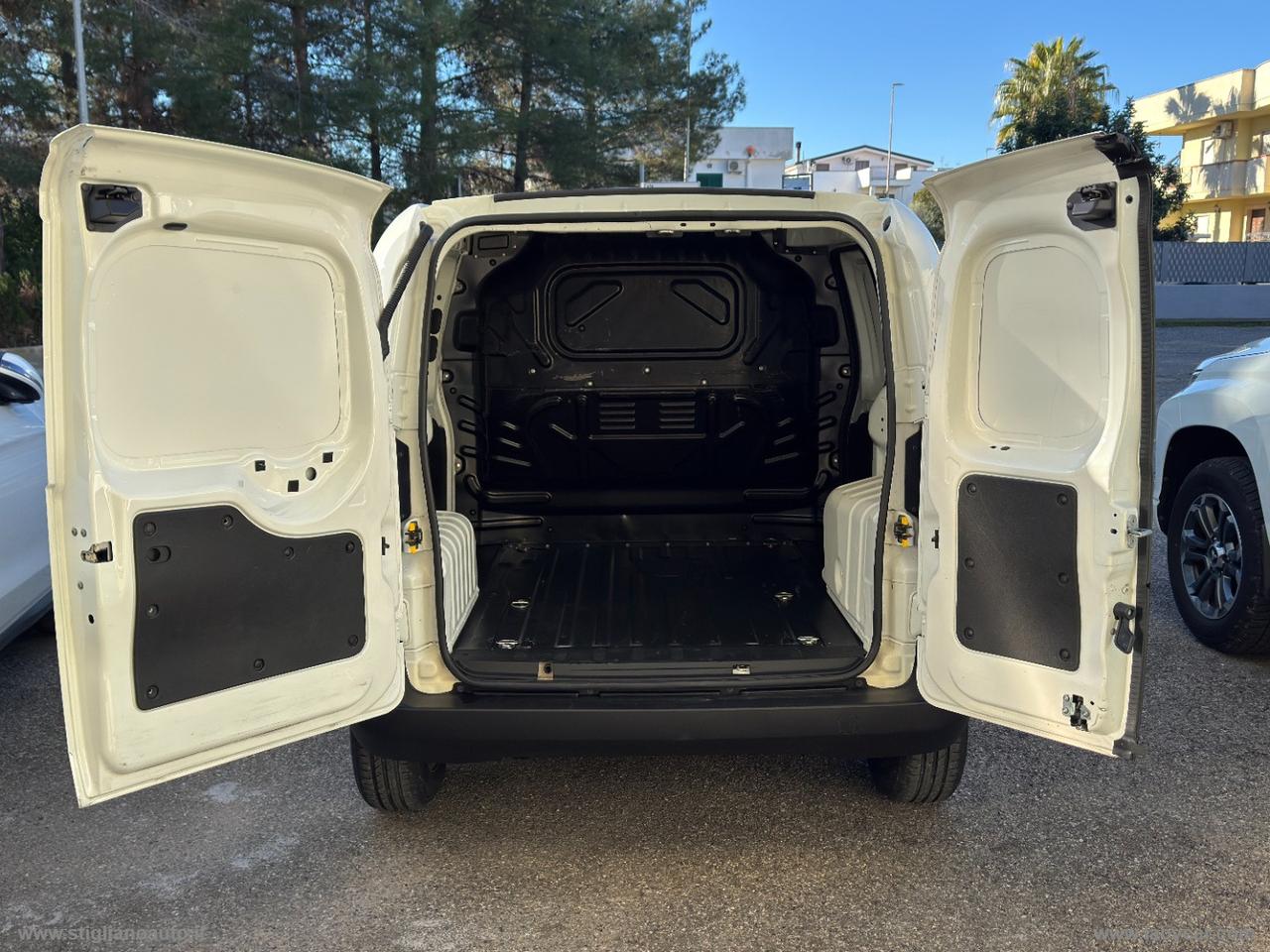 Fiorino 1.3 MJT 95CV Cargo SX