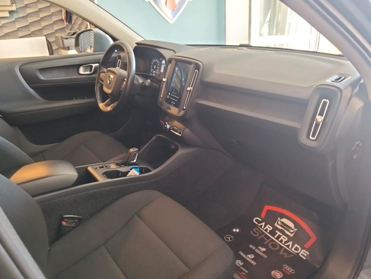 VOLVO XC40 D3 AWD GEARTONIC R-DESIGN