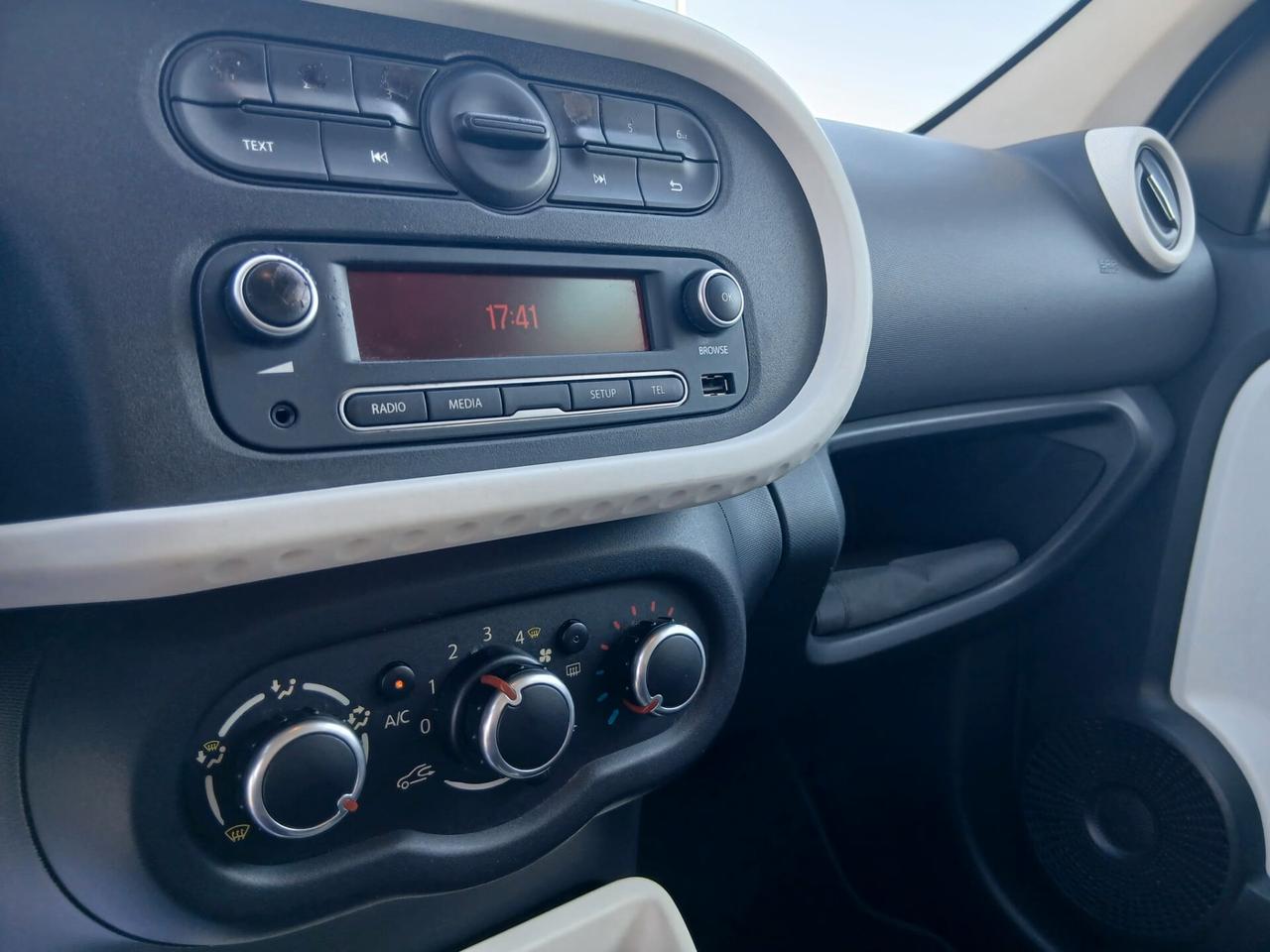 Renault Twingo 1.0 SCe Wave 70CV GARANTITA