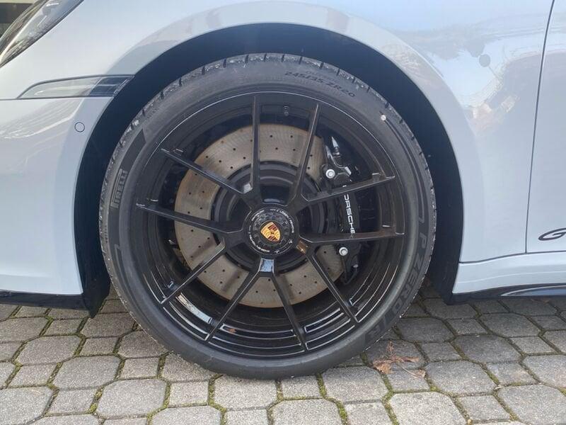 Porsche 911 911 Carrera 4 GTS 541 CV (992.2)