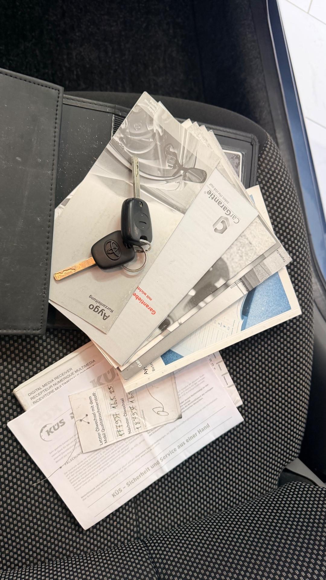 Toyota Aygo 1.0 12V VVT-i 5 porte Sol