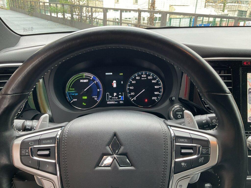 Mitsubishi Outlander 2.4 Mivec PHEV Diamond 4WD CVT