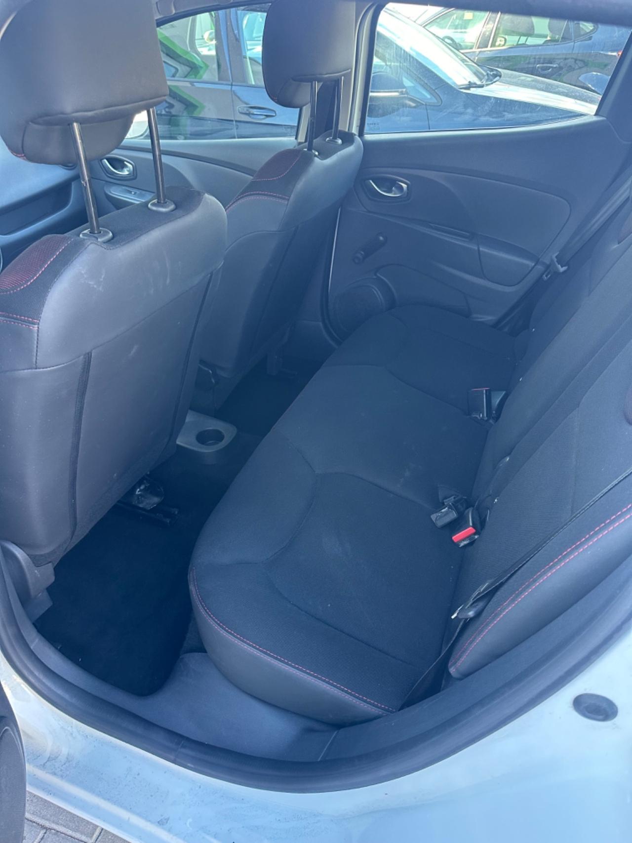 Renault Clio dCi 8V 75 CV Start&Stop 5 porte Energy Duel