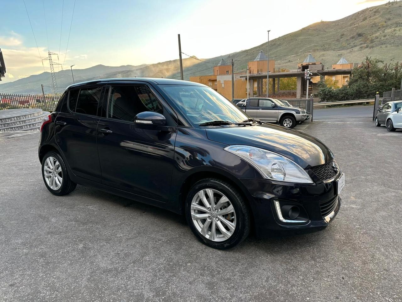 Suzuki Swift 1.3 DDiS 5 porte B-Top Bi-Color