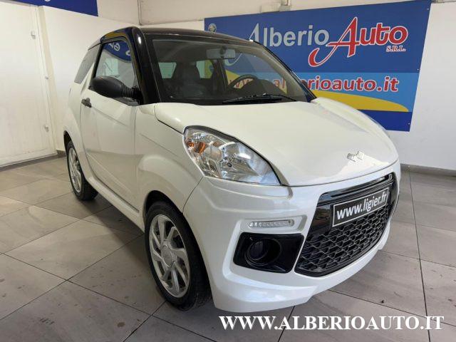 LIGIER JS 50 DCI Blueline Ice