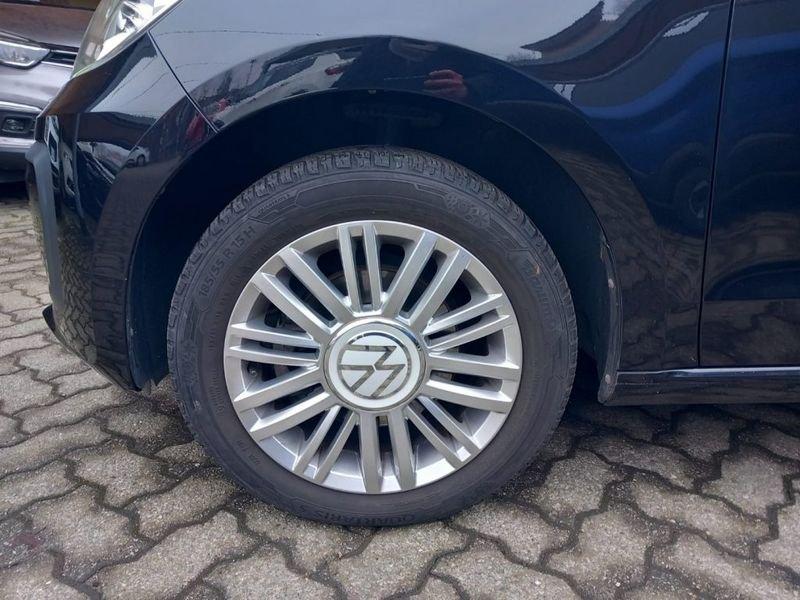 Volkswagen up! 1.0 3p. EVO beats BlueMotion Technology