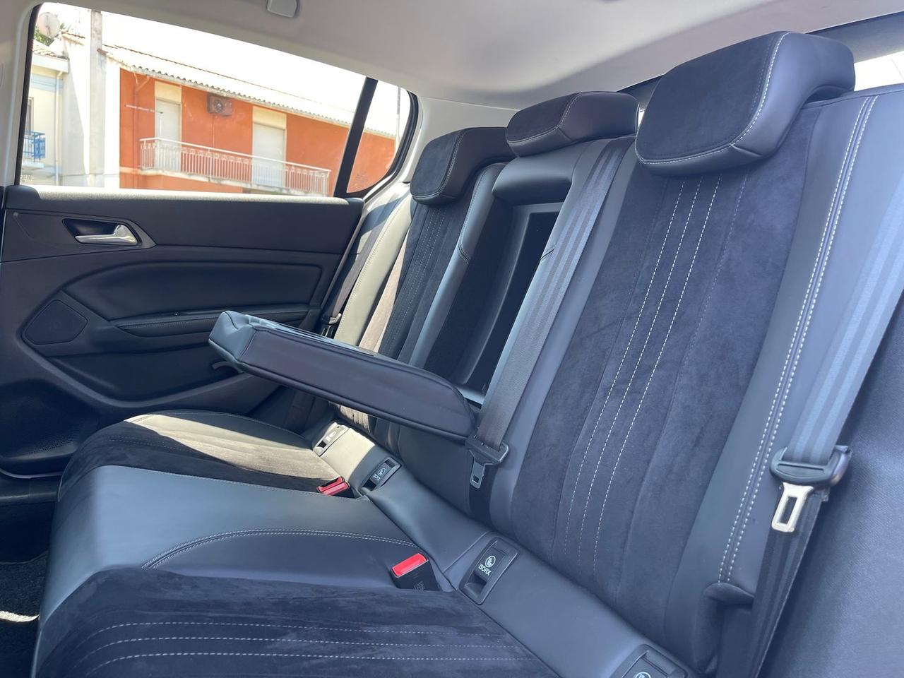 Peugeot 308 1.6 Blue HDI 120 Allure #11595