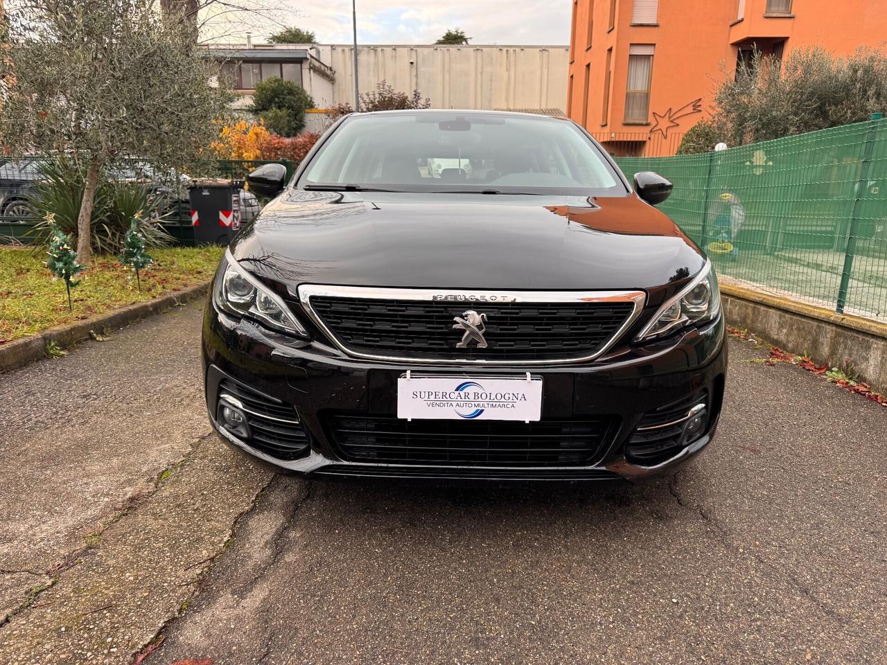 Peugeot 308 BlueHDi 130 S&S SW Allure