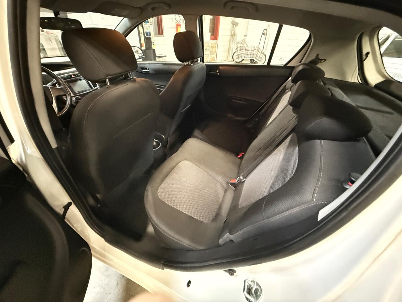 Hyundai i20 1.2 5p. Sound Edition