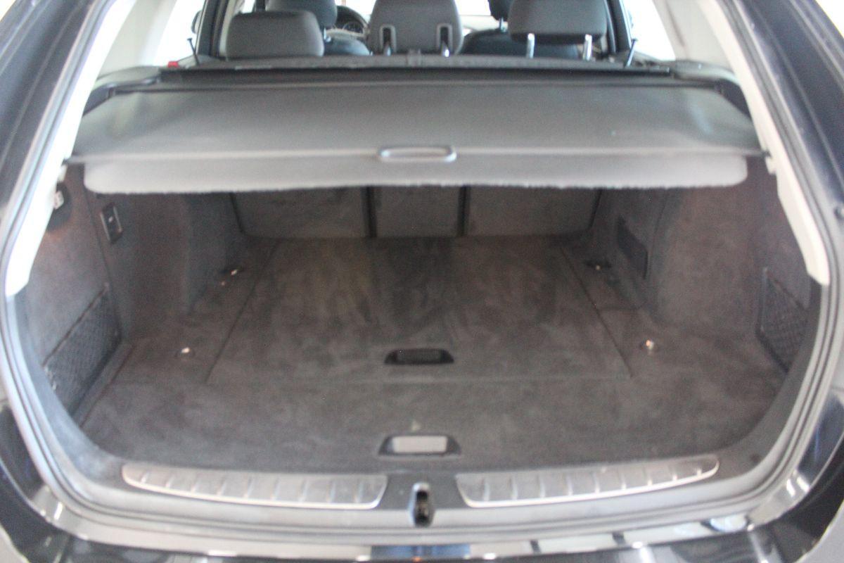 BMW - Serie 3 Touring - 320d Business aut.