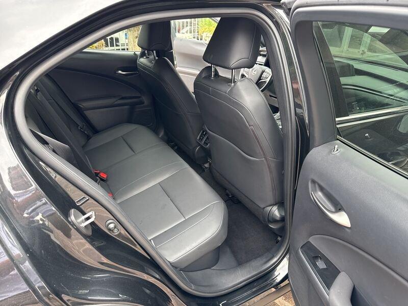 Lexus UX LEXUS UX 250 Hybrid Midnight
