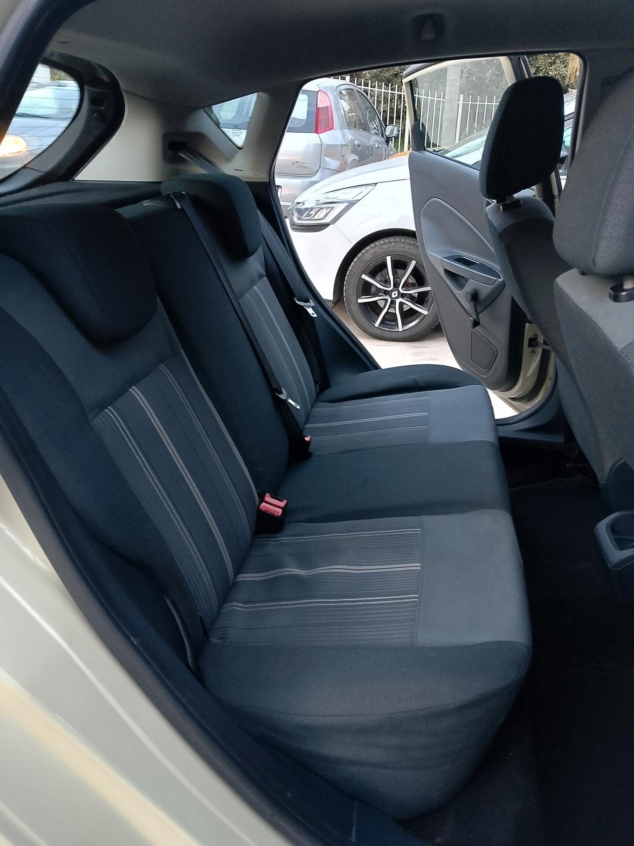 Ford Fiesta 1.4 TDCi 5p. Ghia