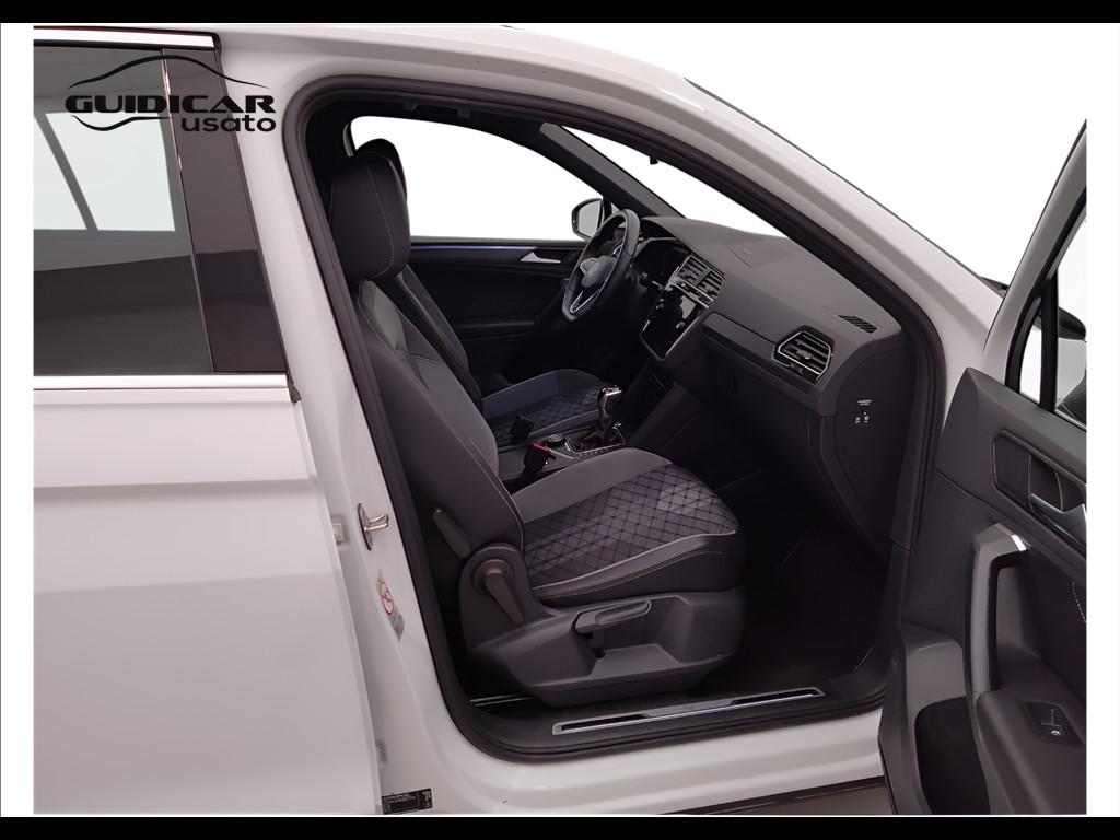 VOLKSWAGEN Tiguan II 2021 - Tiguan 2.0 tdi R-Line 4motion 150cv dsg