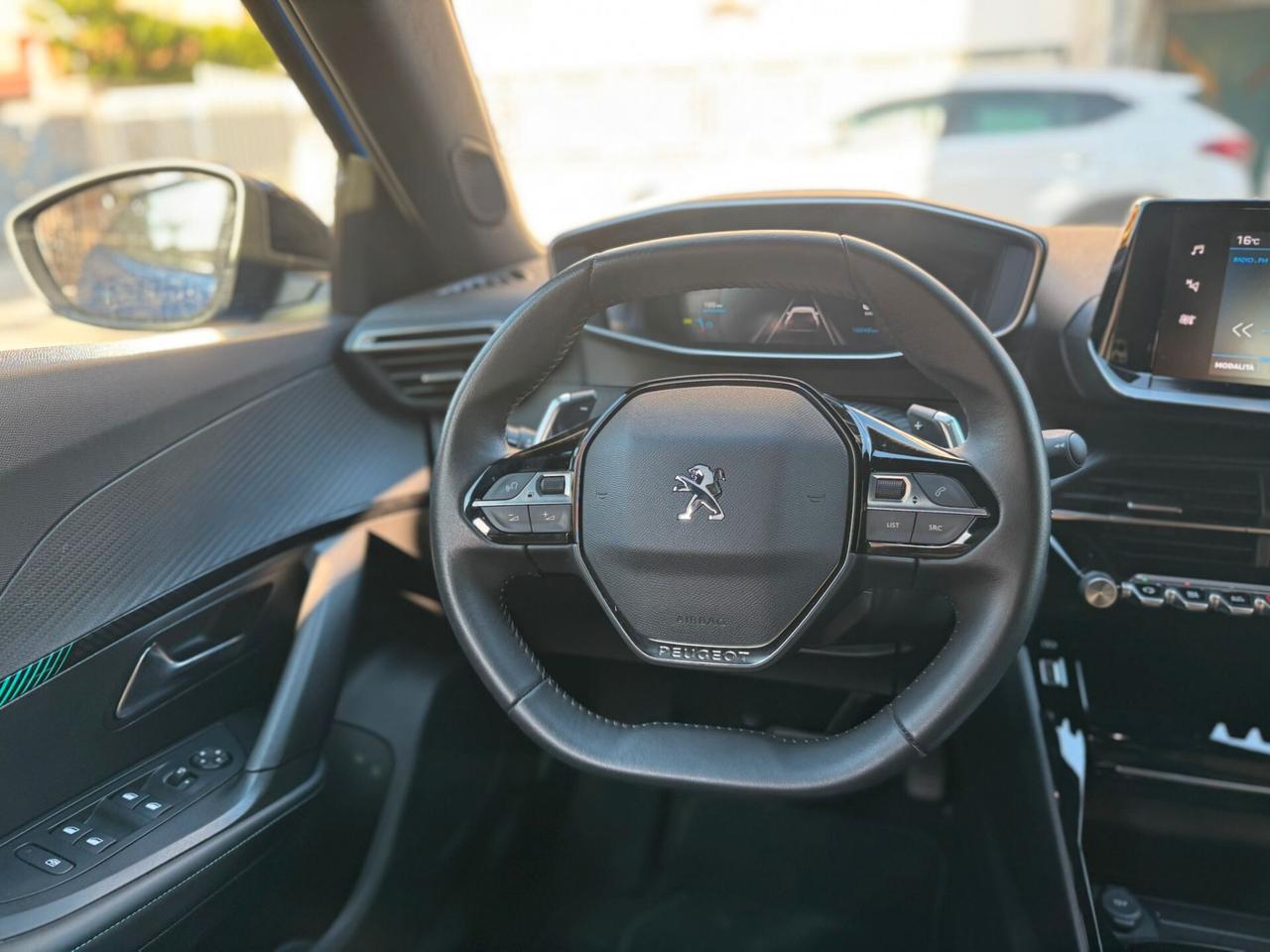 Peugeot 2008 PureTech 130 S&S EAT8 Allure Pack