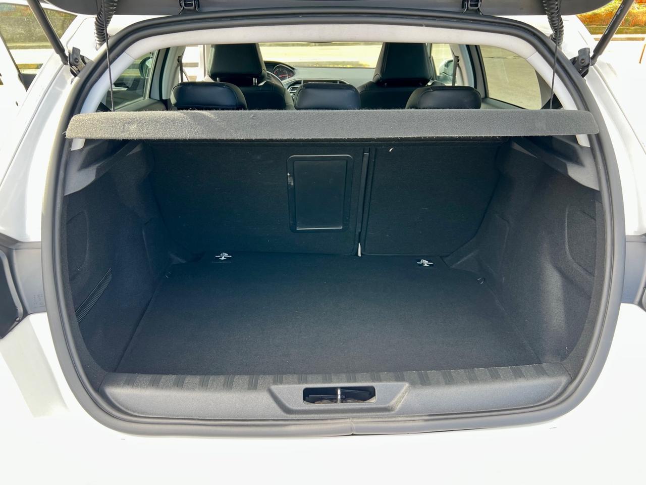 Peugeot 308 BlueHDi GT Line Acc.Permute