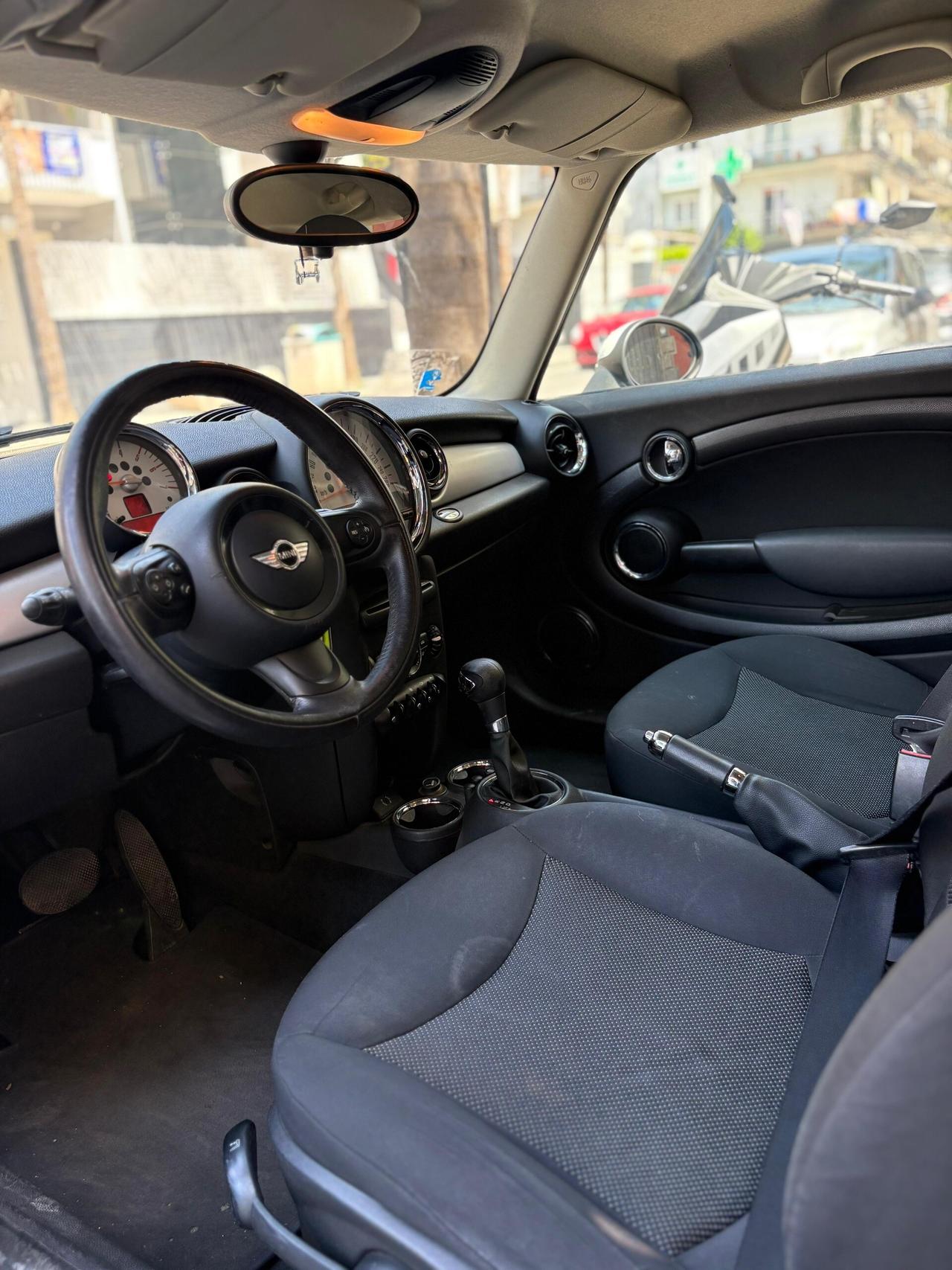 MINI COOPER D AUTOMATICA