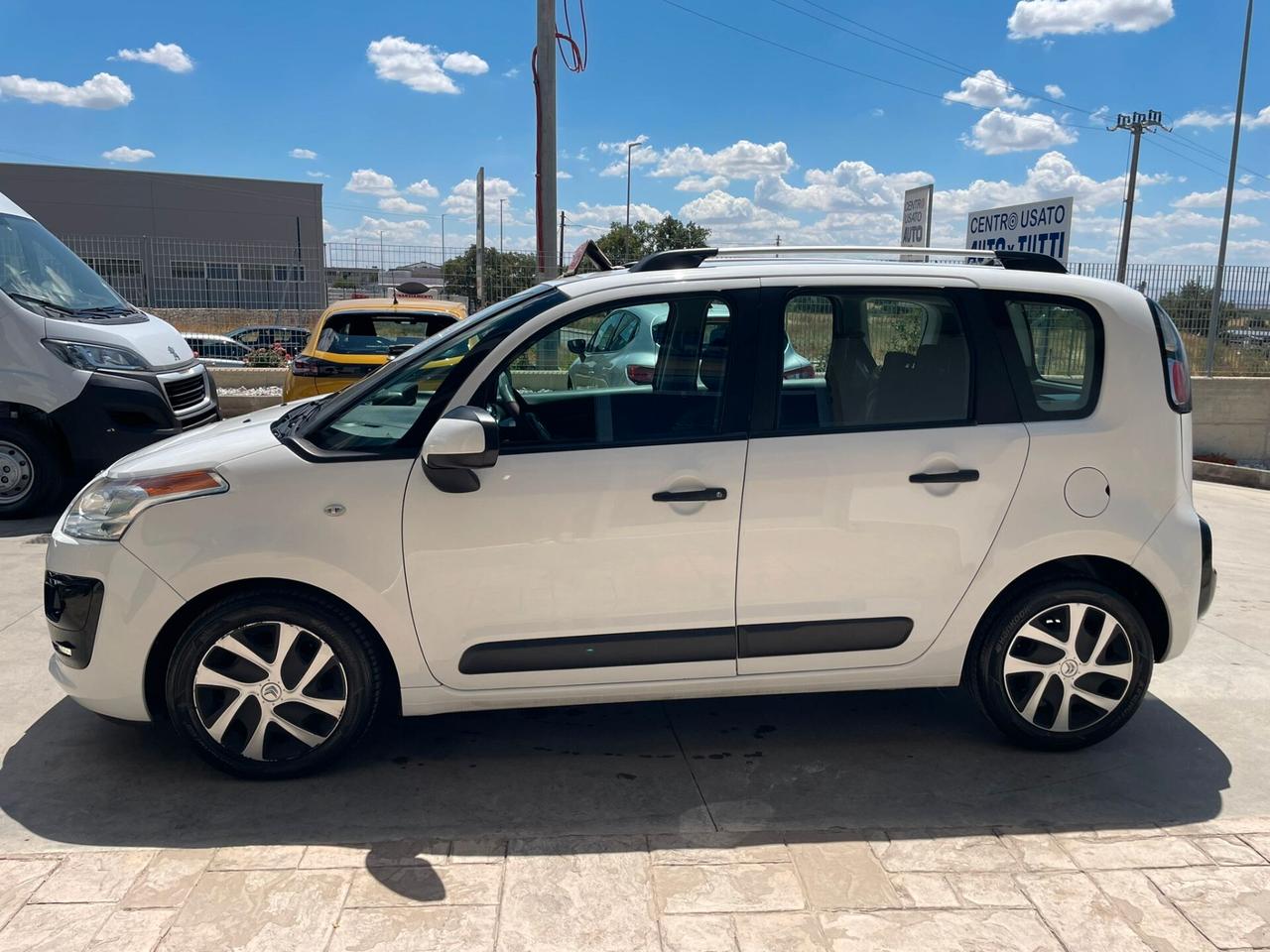 Citroen C3 Picasso 1.6 HDi 90 Exclusive pari al nuovo