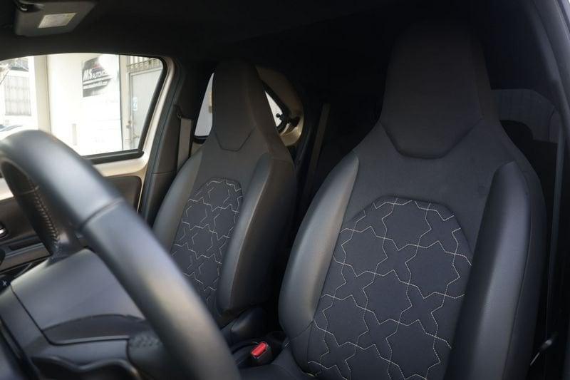 Toyota Aygo X Toyota Aygo X 1.0B (72 CV) Active 53KW ANNO 2023