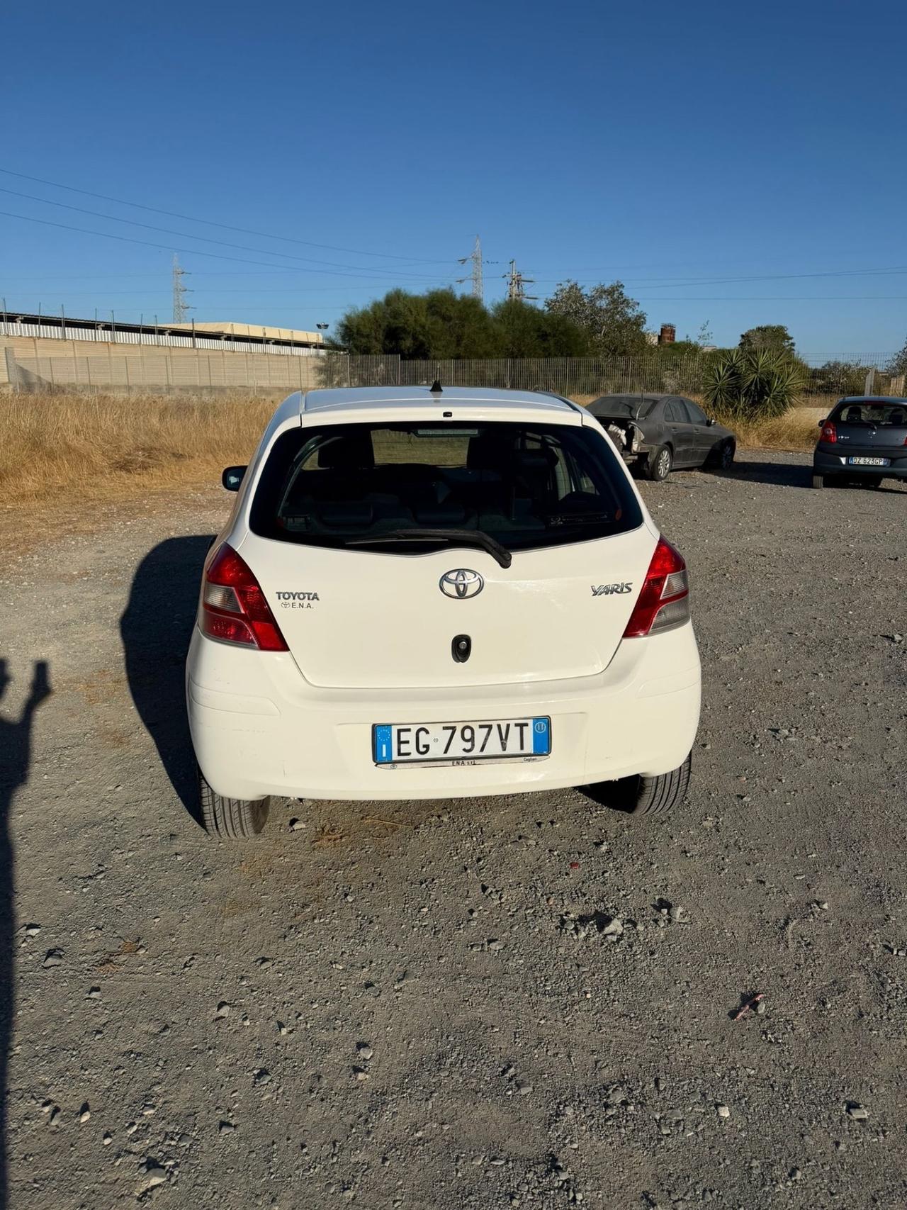 Toyota Yaris 1.0 Benzina- Neopatentati- 5 Porte