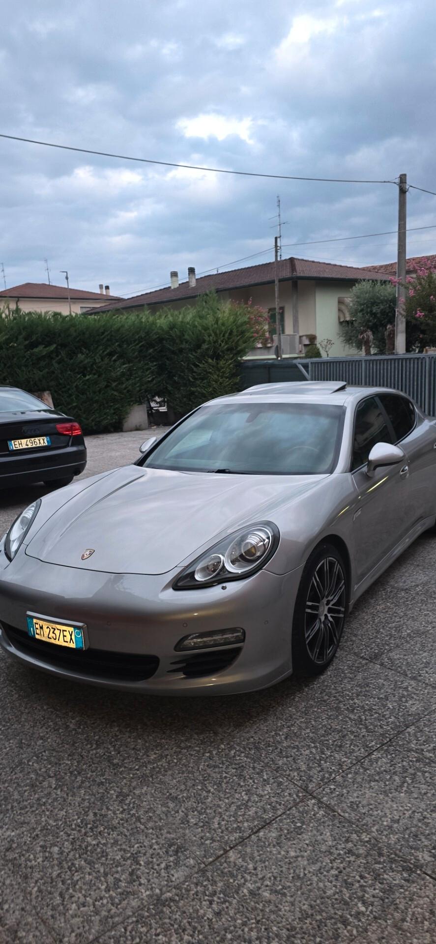 Porsche Panamera 3.0 Diesel Platinum Edition